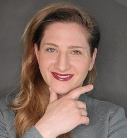 Porträtfoto von Katharina Scharf, Teilnehmerin des KI-Workshops